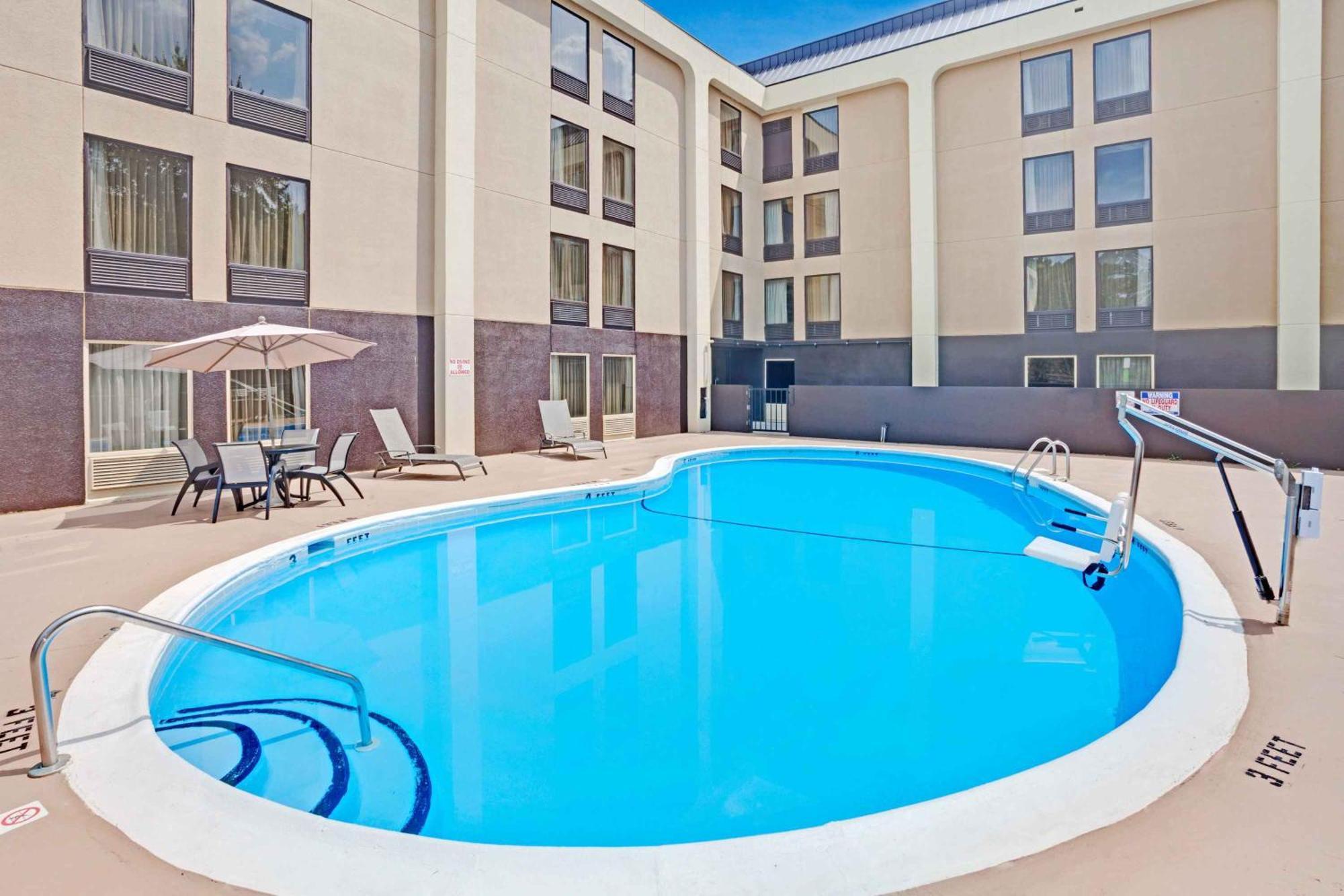 Wyndham Garden Charlotte Airport Southeast Hotell Eksteriør bilde