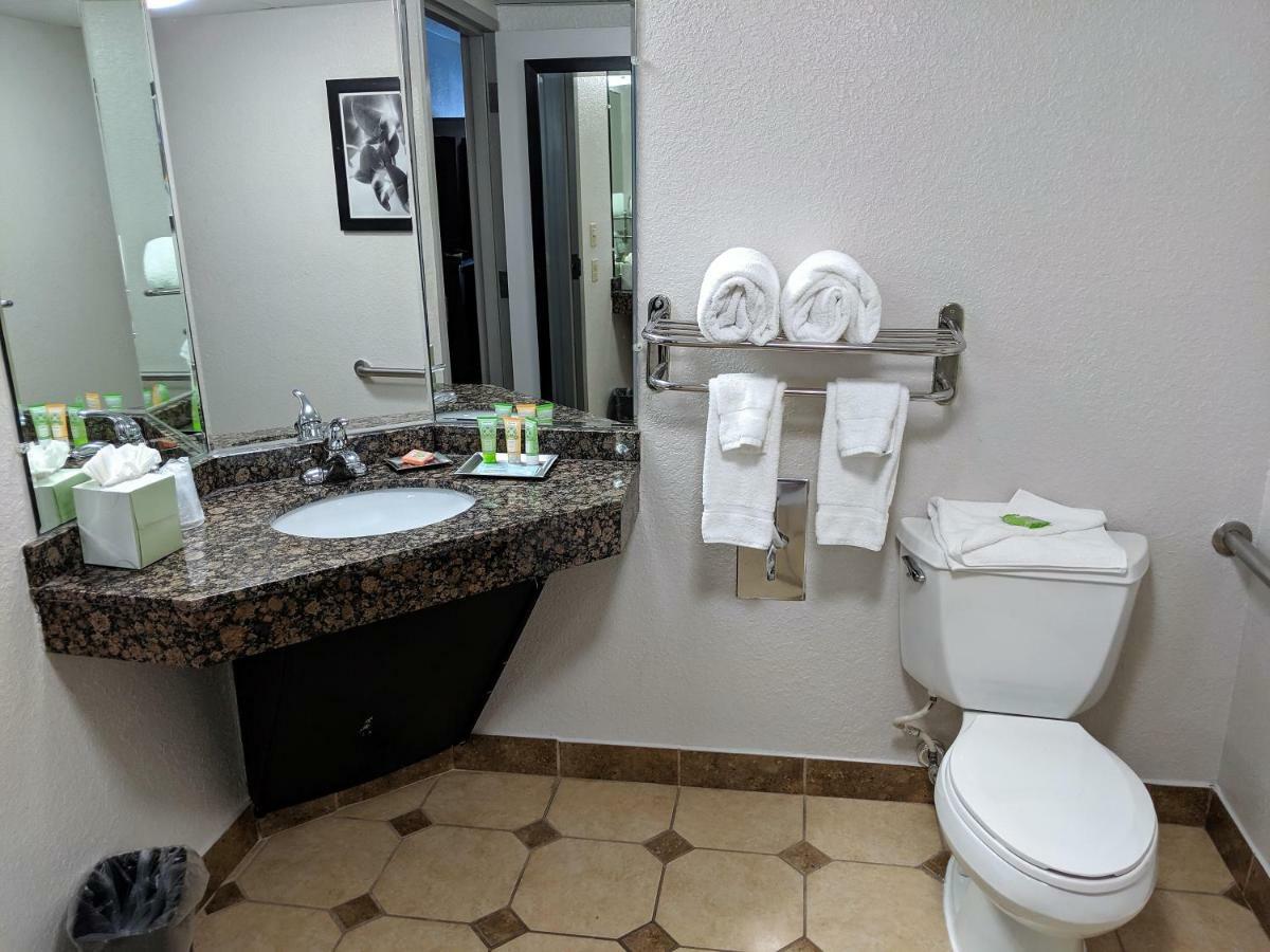 Wyndham Garden Charlotte Airport Southeast Hotell Eksteriør bilde